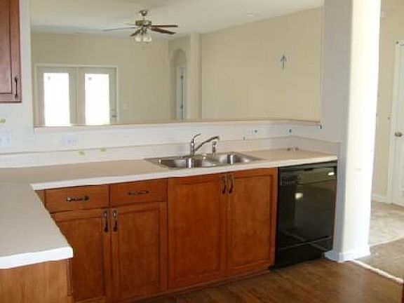 Living room/kitchen view