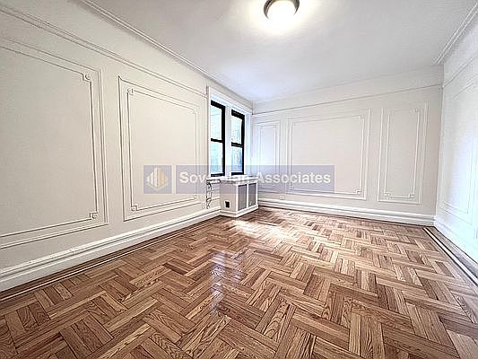 5th image of 165 Pinehurst Ave APT 1h