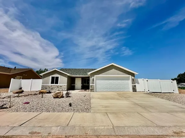 3927 N Hawks Landing Loop, Cedar City, UT 84721