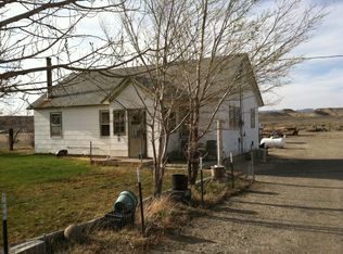 230 Bonneville Rd, Shoshoni, WY 82649