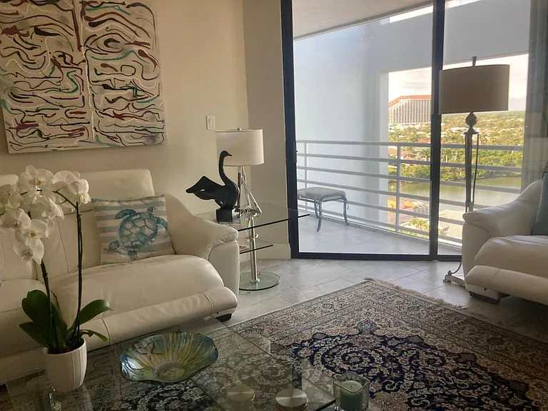 4751 Gulf Shore Blvd N #12 — Photo 6