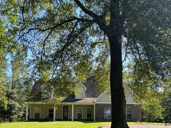 14365 Chelsea Cv, Byhalia, MS 38611