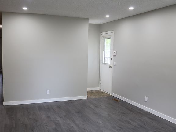3rd image of 66 Sanford Fleming Rd