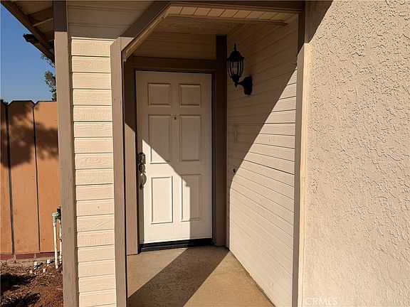 2nd image of 27800 Hillpointe Dr