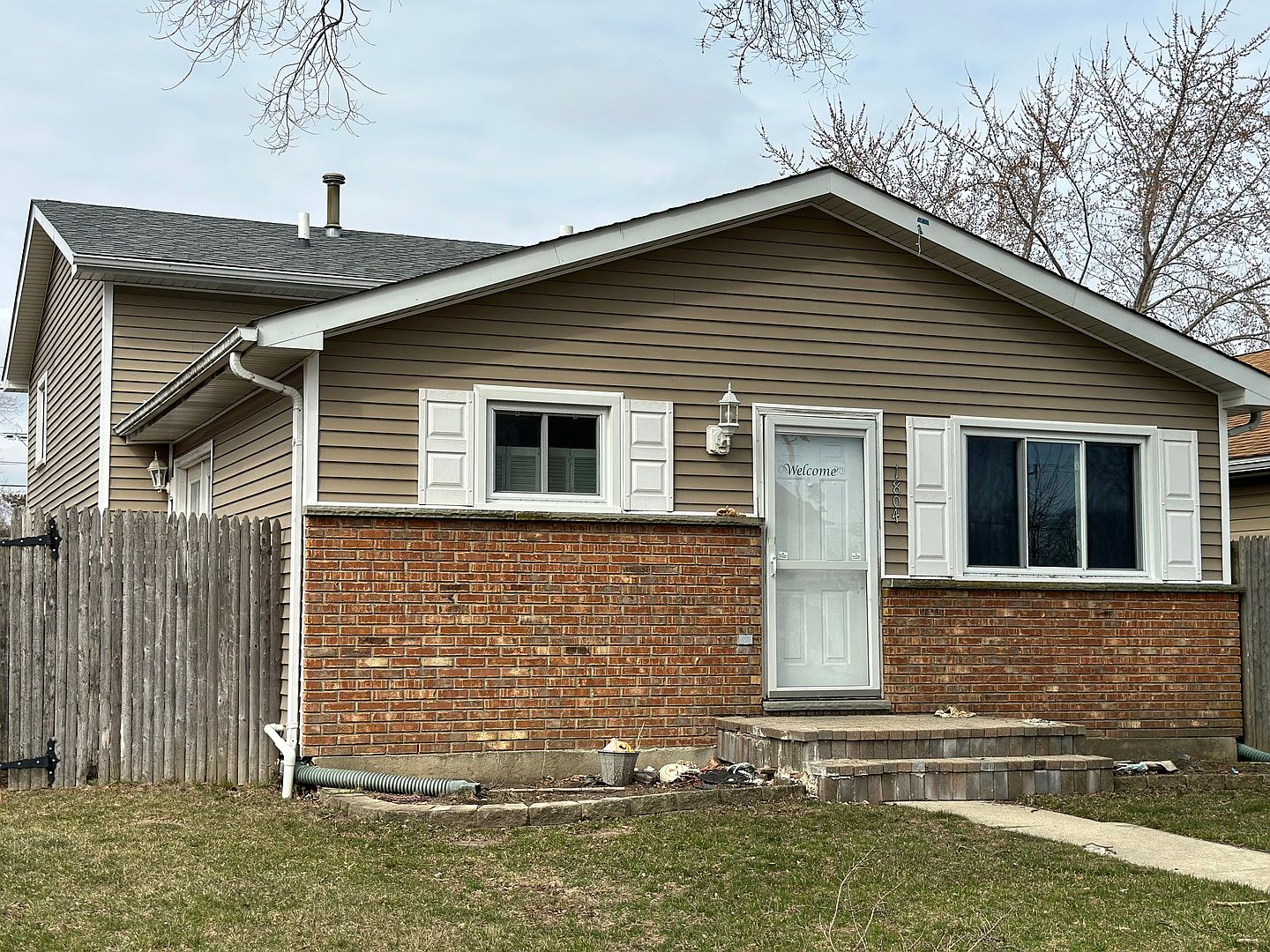 1804 Hebron Ave, Zion, IL 60099 Zillow