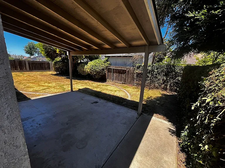 3713 E Orangeburg Ave — Photo 21