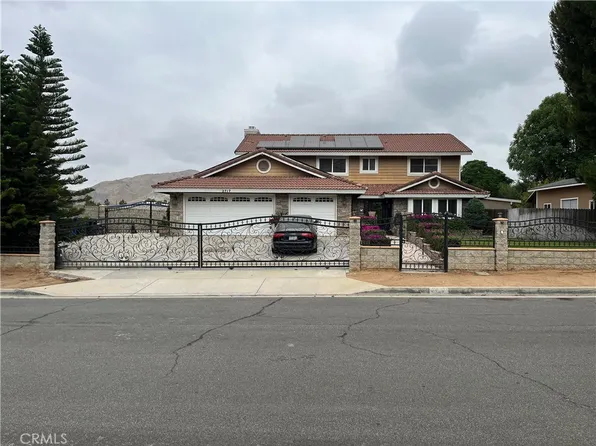 2717 Woodbriar Dr, Riverside, CA 92509