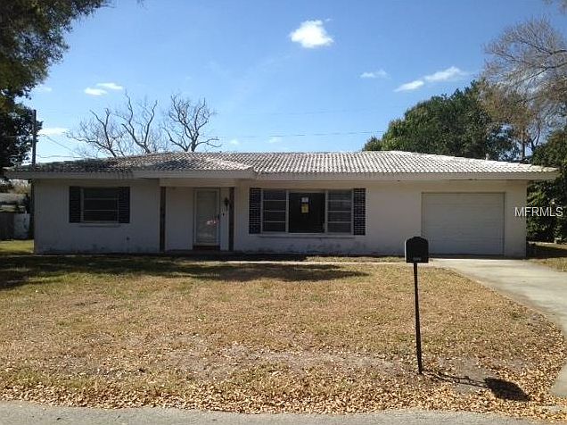 1st image of 1362 Douglas Dr