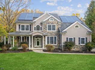 81 Cregar Rd, High Bridge, NJ 08829