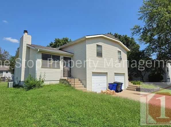 1300 E 152nd Ter