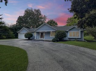 4685 Pilgrim Rd, Brookfield, WI 53005