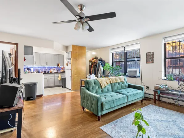 3716 Greenpoint Avenue, Long Island City, NY 11101