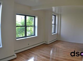 11 Maiden Ln, Staten Island, NY 10307