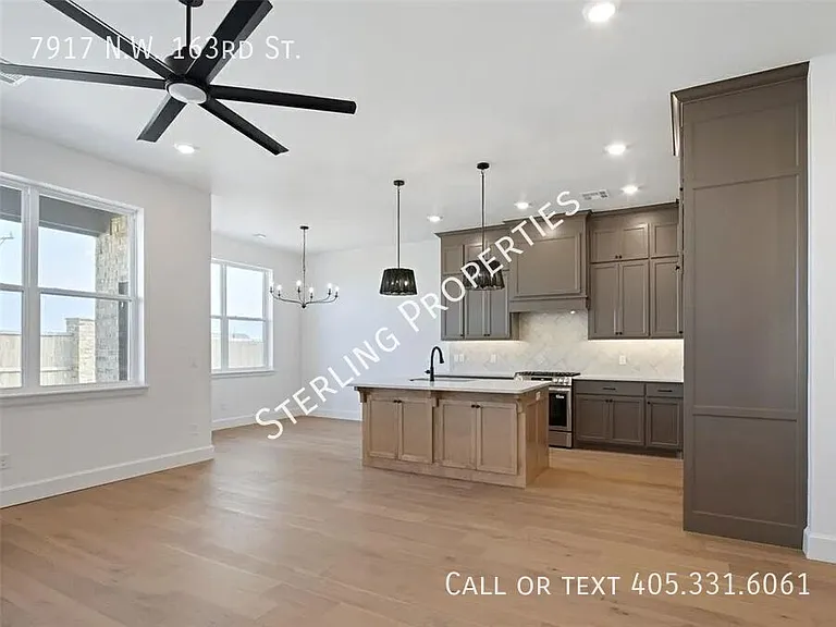 7917 N West 163rd St — Photo 15