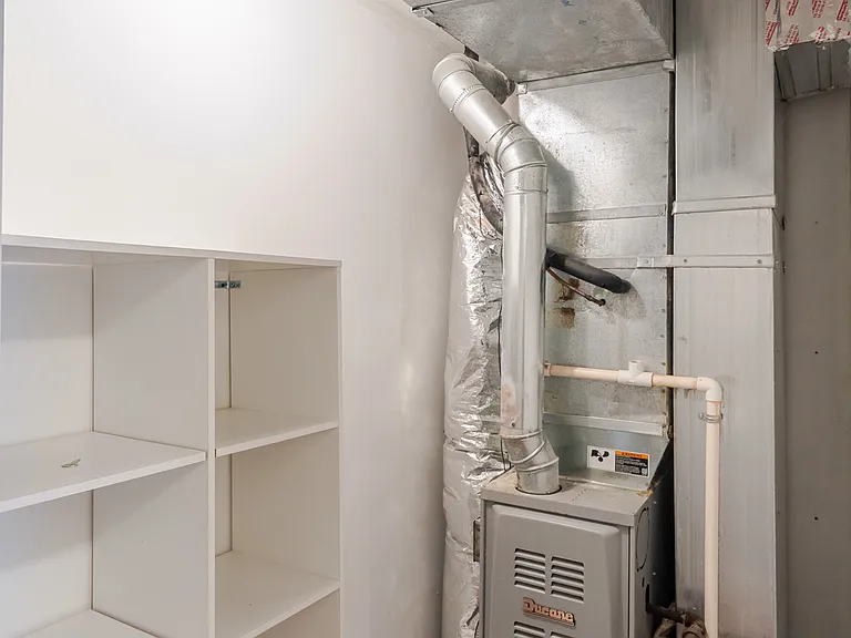 361 Locust St #3 — Photo 10