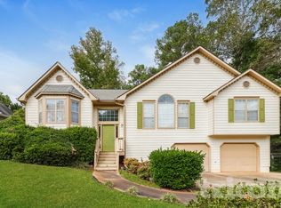 4006 Cinnamon Fern Ln, Woodstock, GA 30189