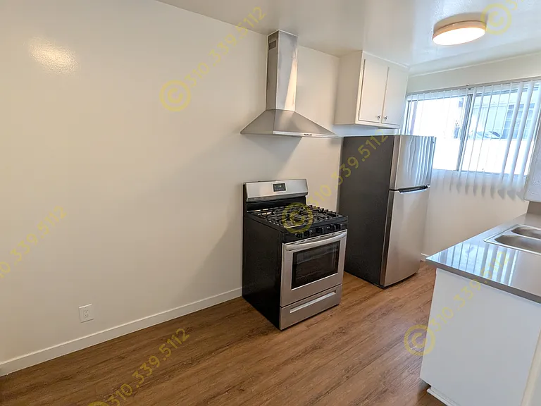 3743 Clarington Ave #1 — Photo 12