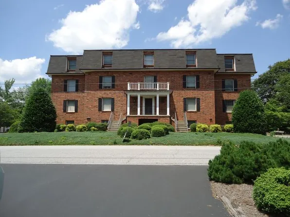331 9th Avenue Dr NE #12, Hickory, NC 28601