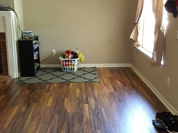 5th image of 248 Oak Valley Dr