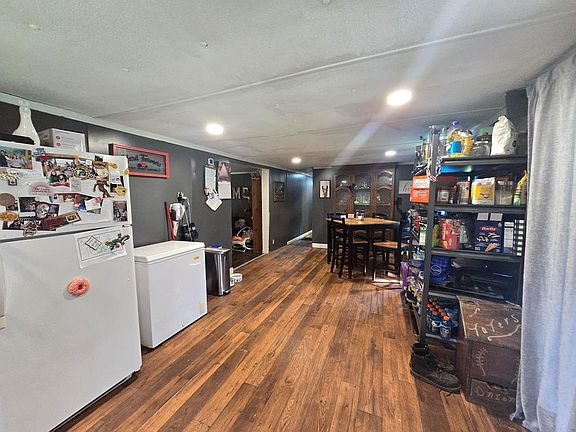 4th image of 4807 Radium Springs Rd