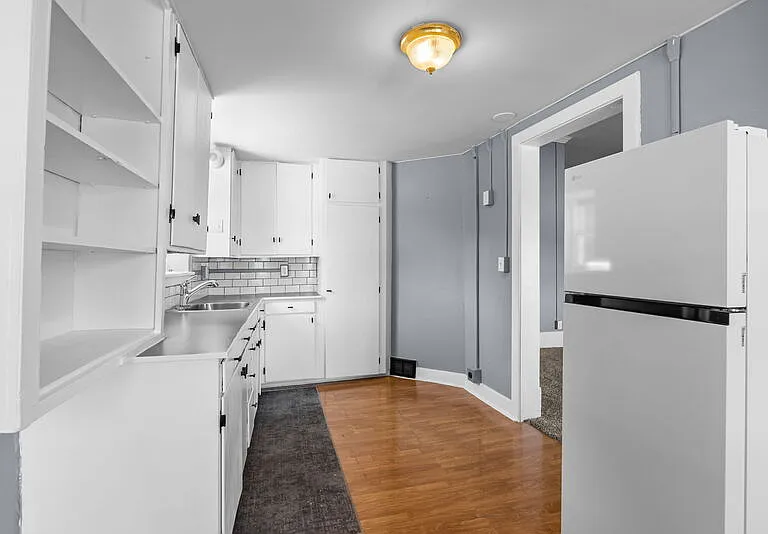 2623 W Maxwell Ave #1 — Photo 6
