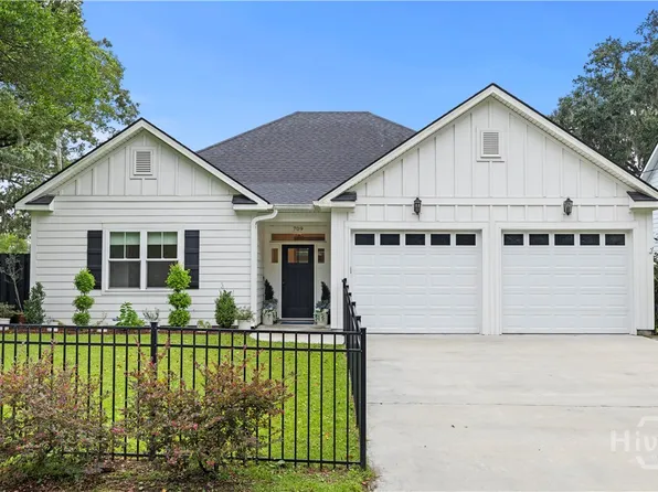 709 Beauregard Street, Savannah, GA 31405