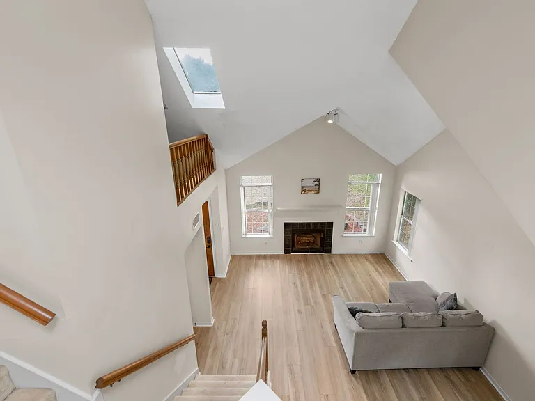 6740 Scotts Pl — Photo 20