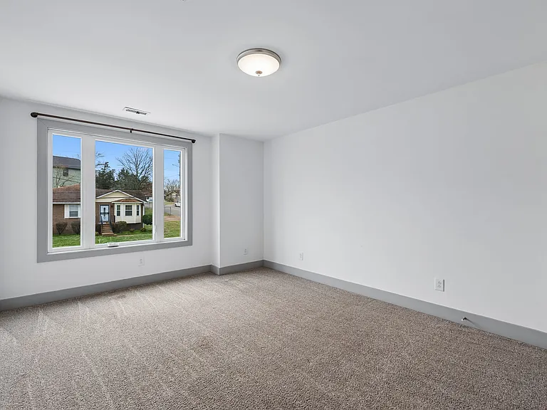 720 Flint Ridge Dr — Photo 14