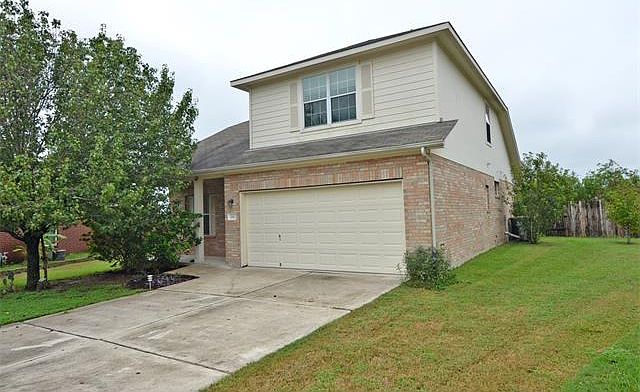 1st image of 141 Amberwood Ct