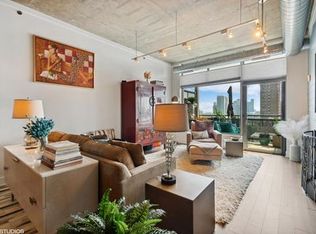 125 E 13th St UNIT 1210, Chicago, IL 60605