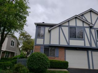 27W306 Providence Ln, Winfield, IL 60190