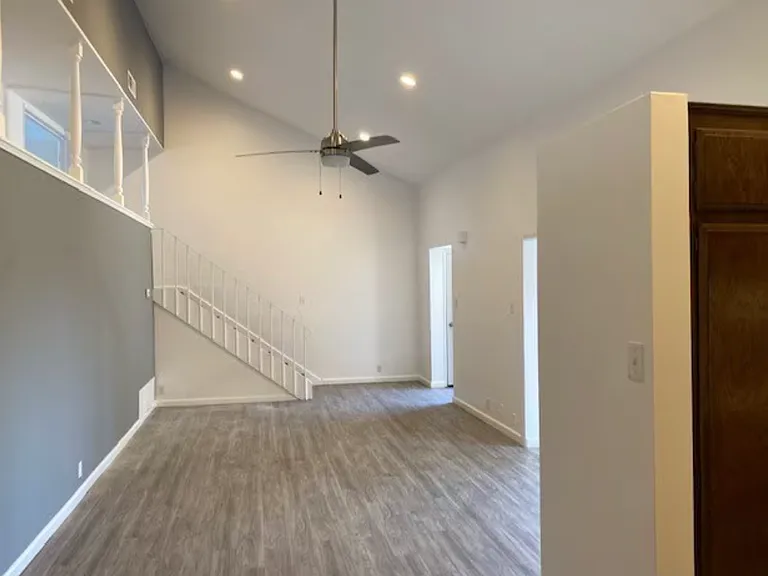 10137 Woodley Ave #123 — Photo 1
