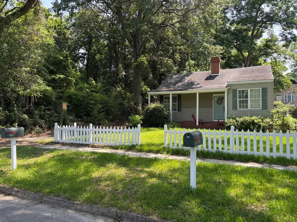 1406 Highland Ave, Camden, SC 29020