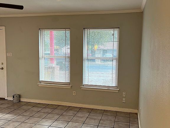 5th image of 4704 Brassiewood Dr