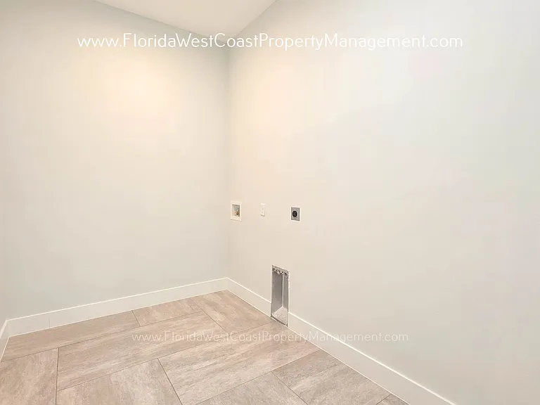 9225 Raes Creek Pl — Photo 25