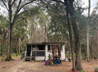 64 N Maple St, Inglis, FL 34449