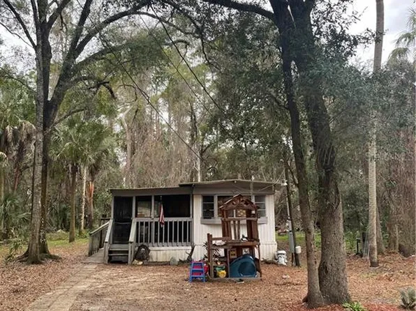 64 N Maple St, Inglis, FL 34449