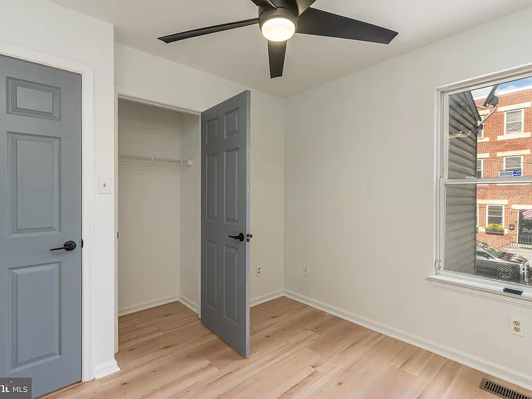 1330 N Hancock St — Photo 29