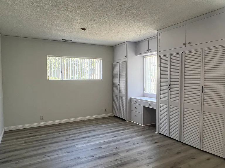 1115 S El Molino St — Photo 17