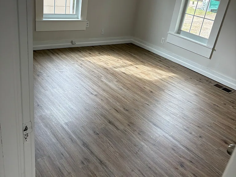 1030 Wilson St — Photo 10