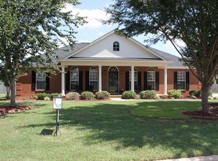 227 Castlebury Cir, Kathleen, GA 31047