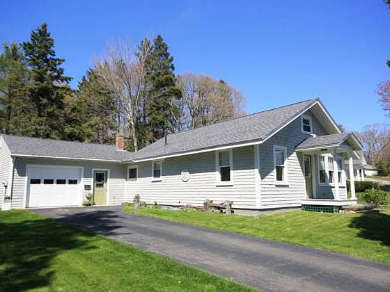 2nd image of 7 Tupper Rd