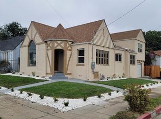 5522 Walnut St, Oakland, CA 94605