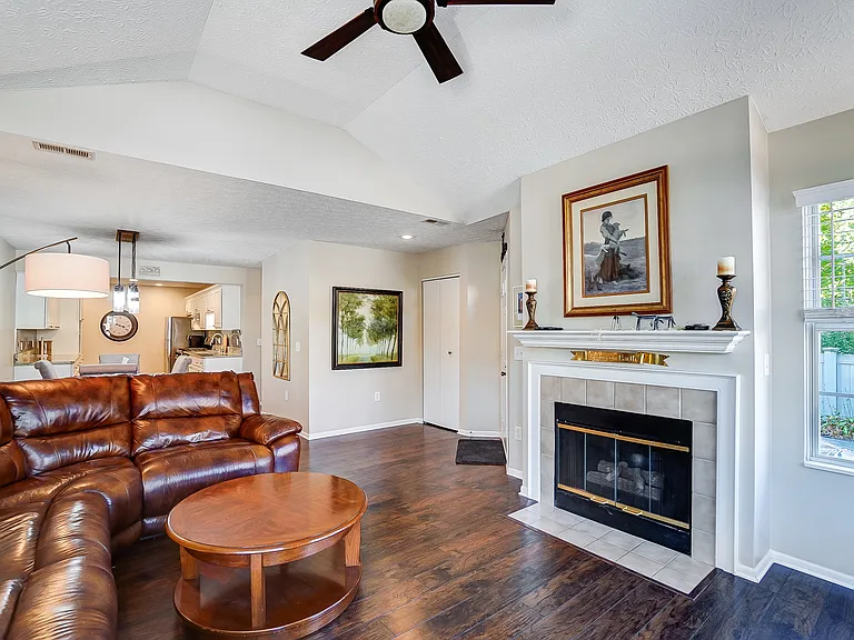 338 Bear Woods Dr — Photo 11