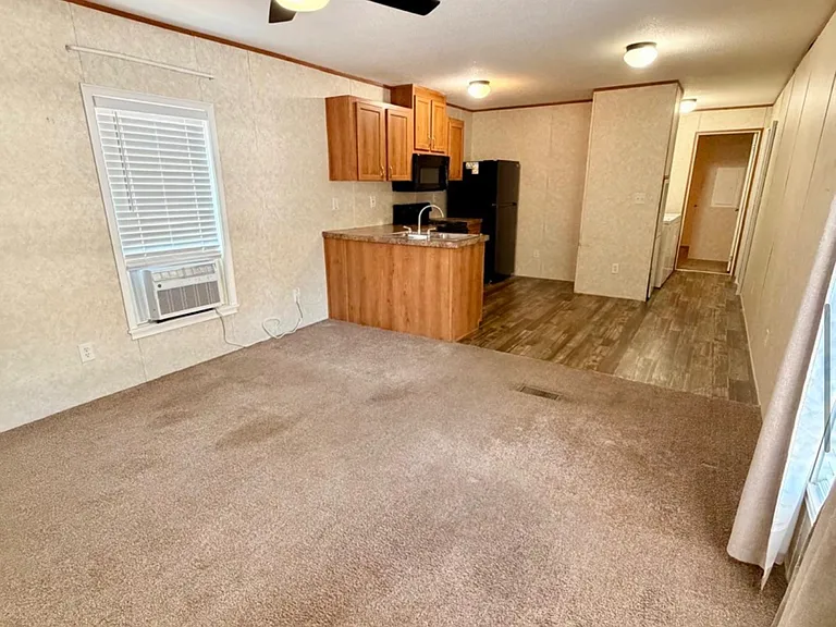 11027 Creekwood Dr — Photo 4