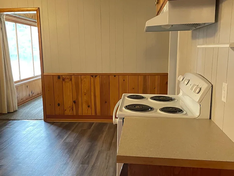 1108 N Cora St — Photo 10