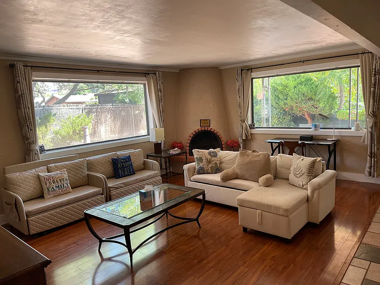 140 Stutz Bearcat Dr — Photo 47