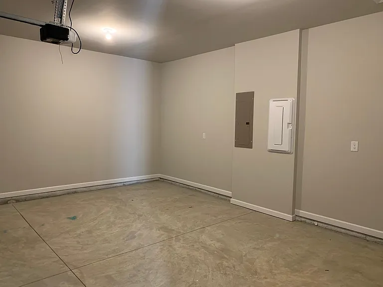 4570 Grenadine Cir — Photo 24