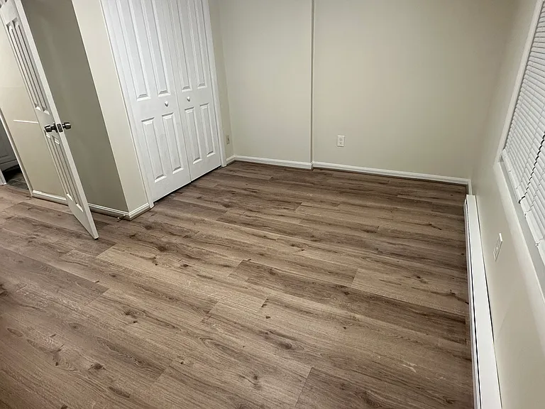 1539 Allen St #1 — Photo 4