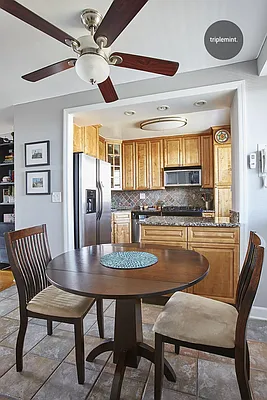 Sold by Triplemint | media 4